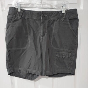 Columbia Gray Cargo Shorts in Size 14